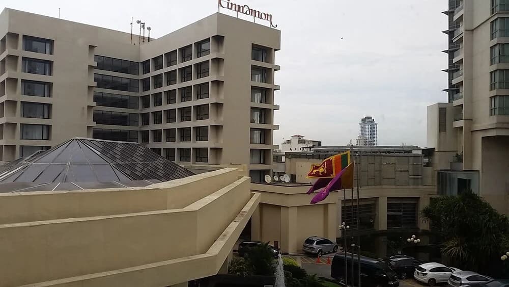 Crescatcity Apartments - main photo