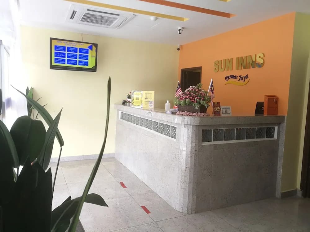 Sun Inns Permas Jaya - photo 2