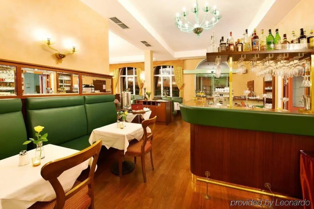 Hotel Schild - photo 4