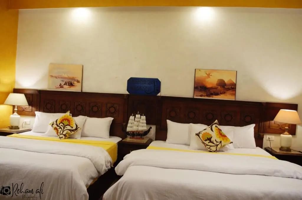 The Location Hotel - photo 3