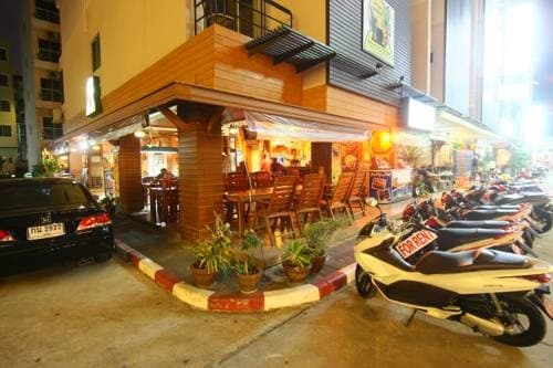 Omaya Guest House - photo 10