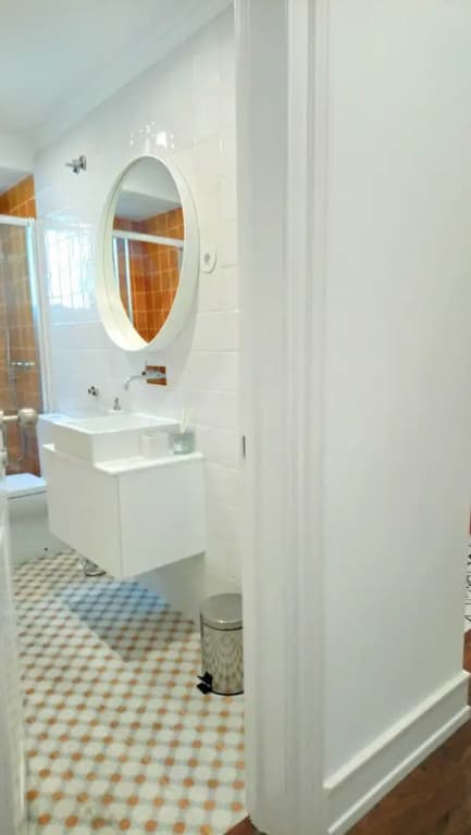 Comfortable Apartment in Central Lisbon - photo 17