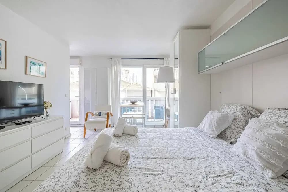 Charming Studio With Balcony & Pool -heart of Nice - photo 3