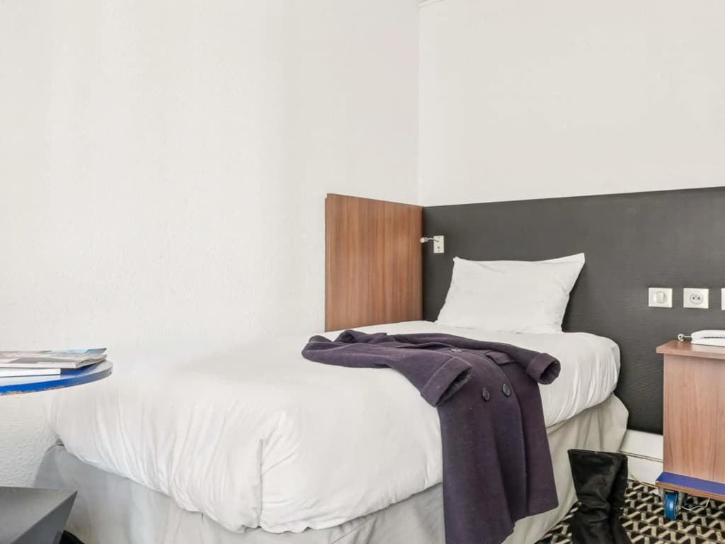 ibis Styles Paris République - photo 17