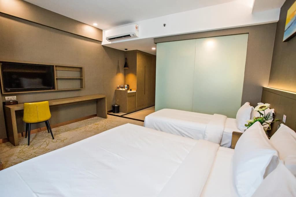 Grand Flora Hotel Melaka - photo 4