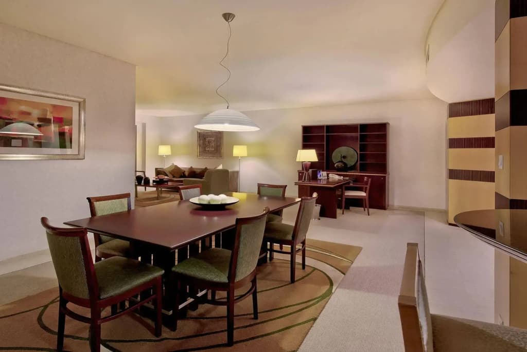 Shangri-La Residences and Apartments - photo 6