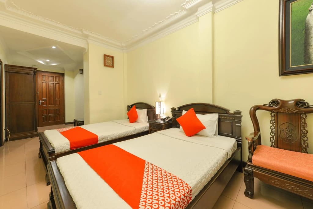 Lucky 2 Hotel - photo 2