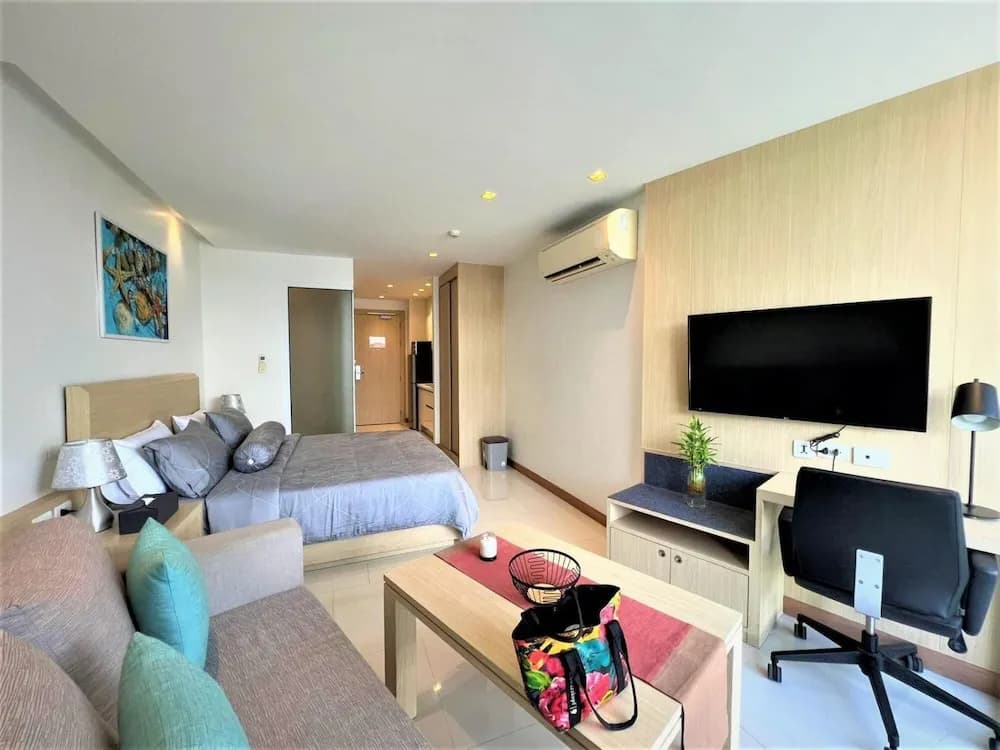 Maroon Studio at the Beachfront - photo 3