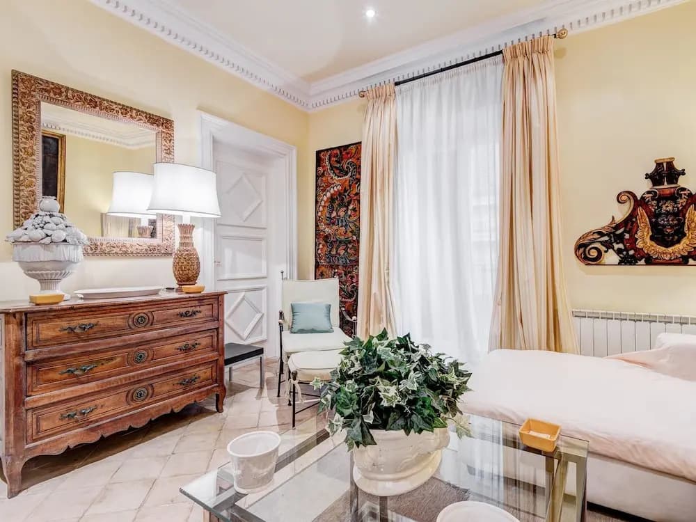RSH Augustus Luxury Apartment - photo 2