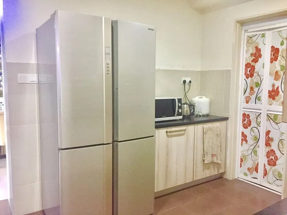 Makam Service Suites Taragon - photo 18