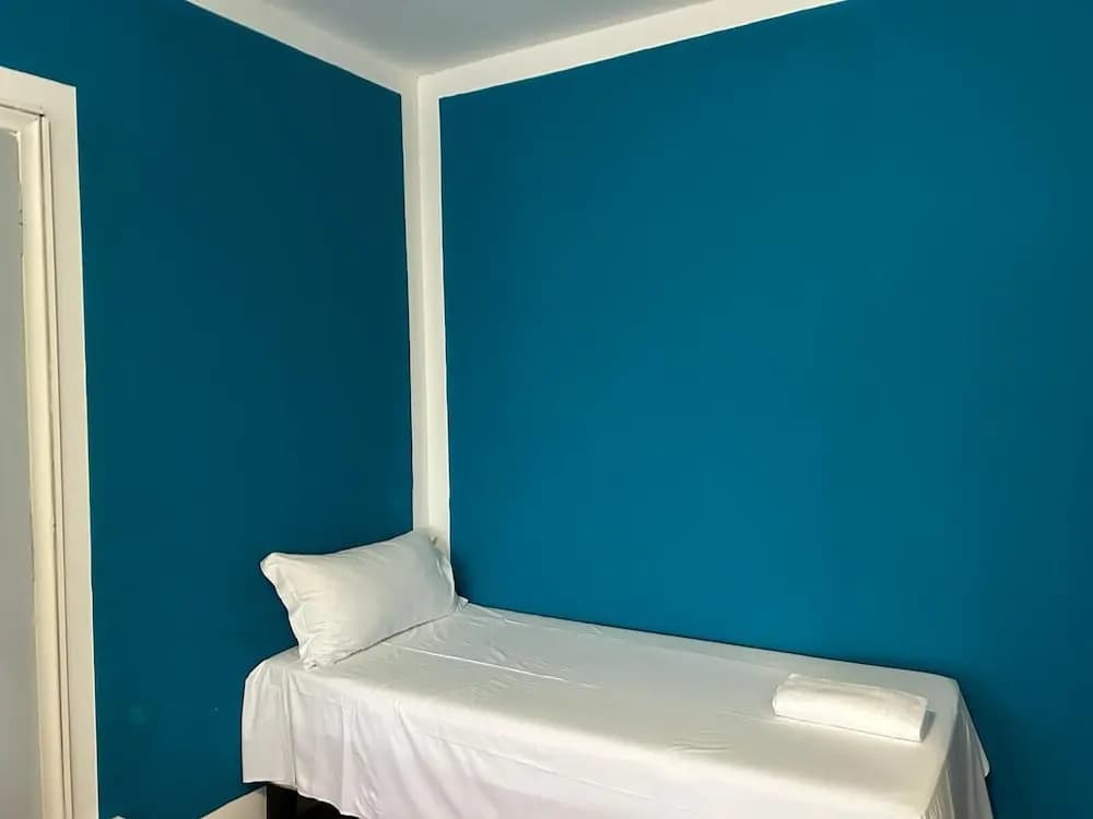Venice Night Double Room Shared Toiletc6 - photo 1