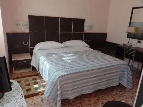 Hotel Castelletto - photo 17