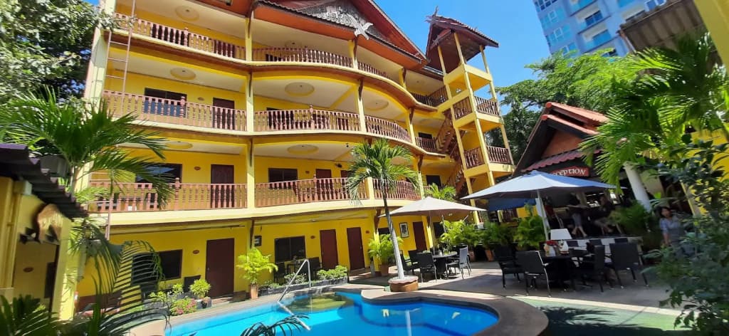 Phratamnak Inn - photo 13