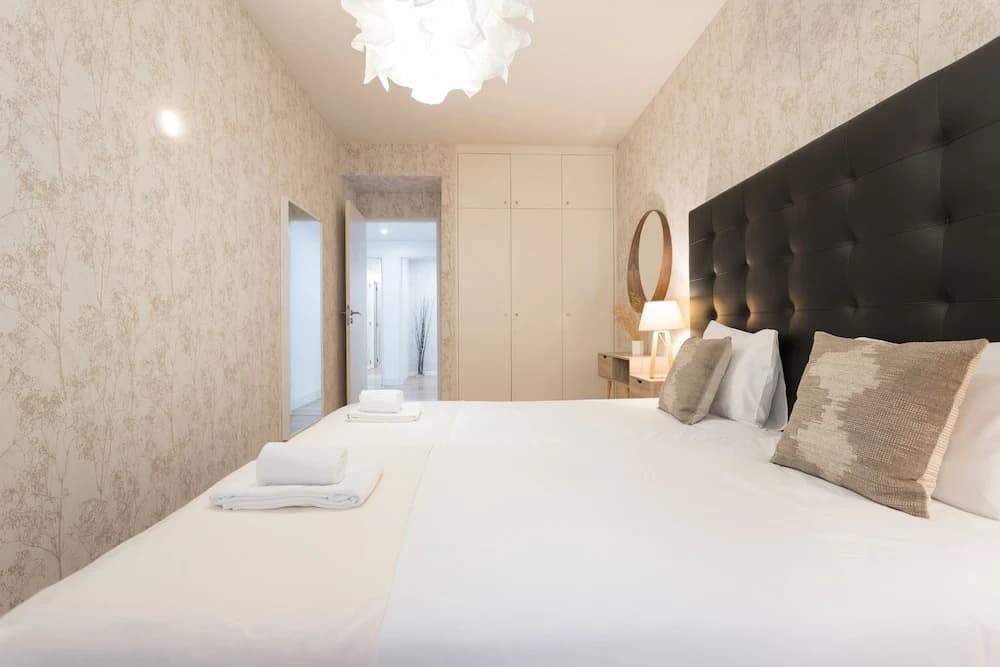Chiado Modern Three-Bedroom Apartment - by LU Holidays - photo 4