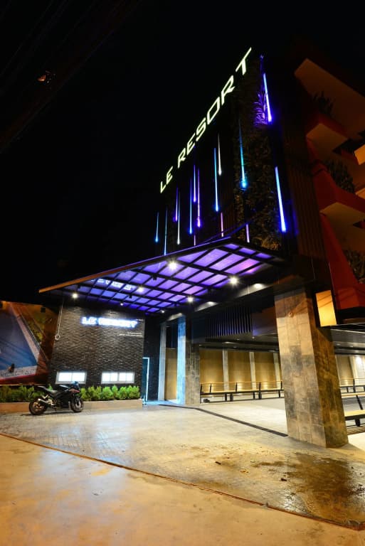Le Resort and Villas - photo 10