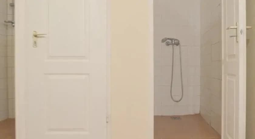 Artist Residence - photo 10
