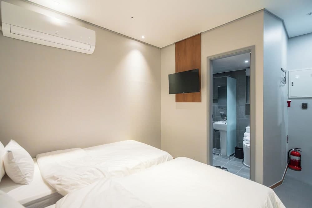 The Square Hostel Jongno - photo 6