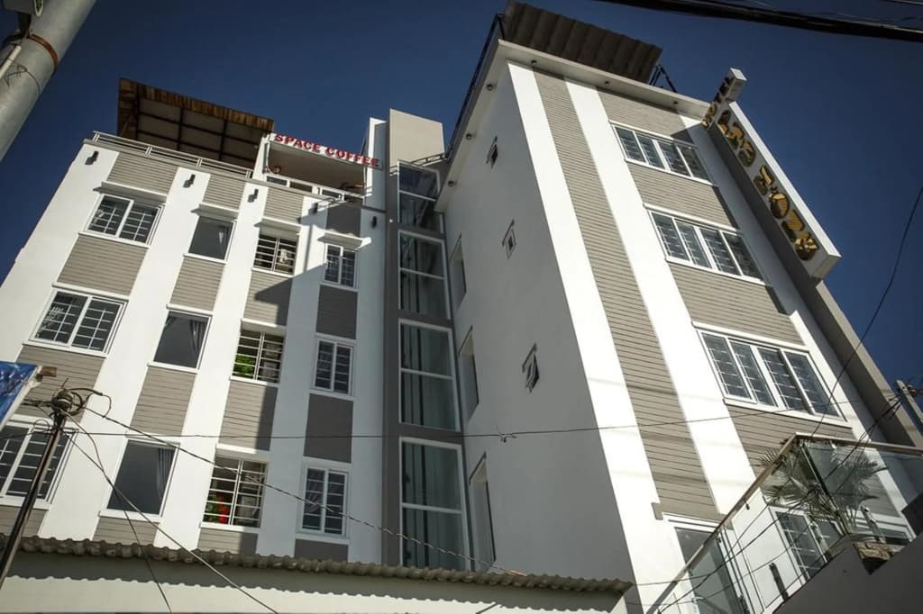 Phu Hong Hotel - main photo
