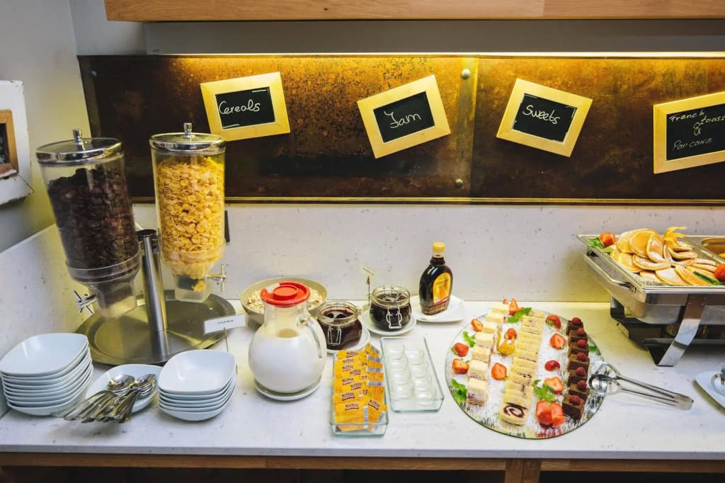 Hotel Zenit Budapest Palace - photo 14