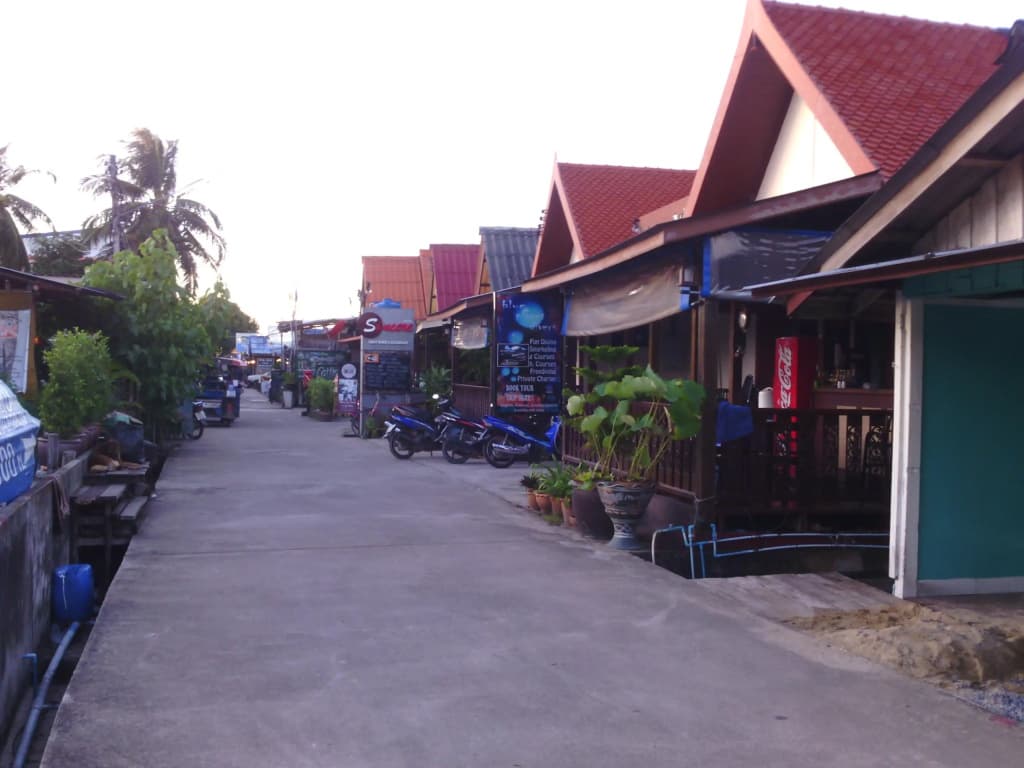 Baan Mook Anda Hostel - photo 14