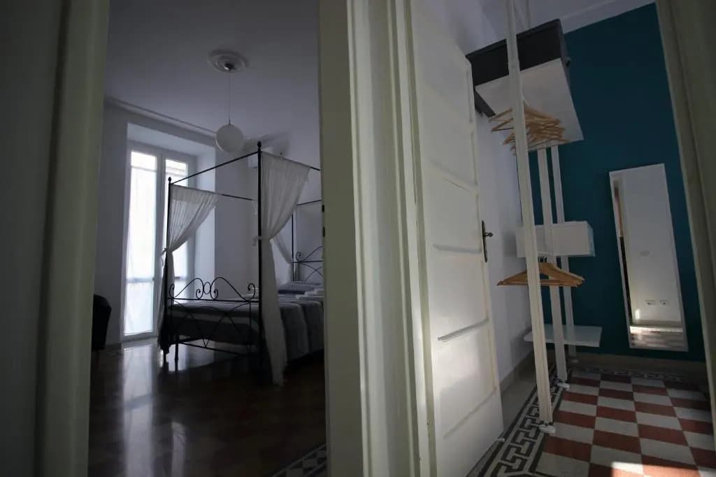 Charming Apartment Near Piramide - photo 3