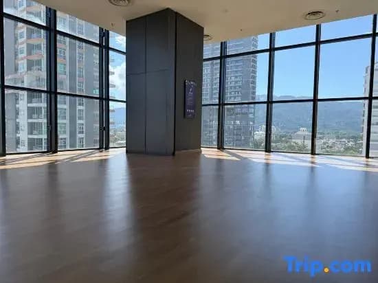 Tropicana 218 Premier Suites by ALV - photo 13