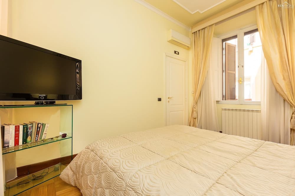 Rental in Rome Borghese Apartment - photo 16
