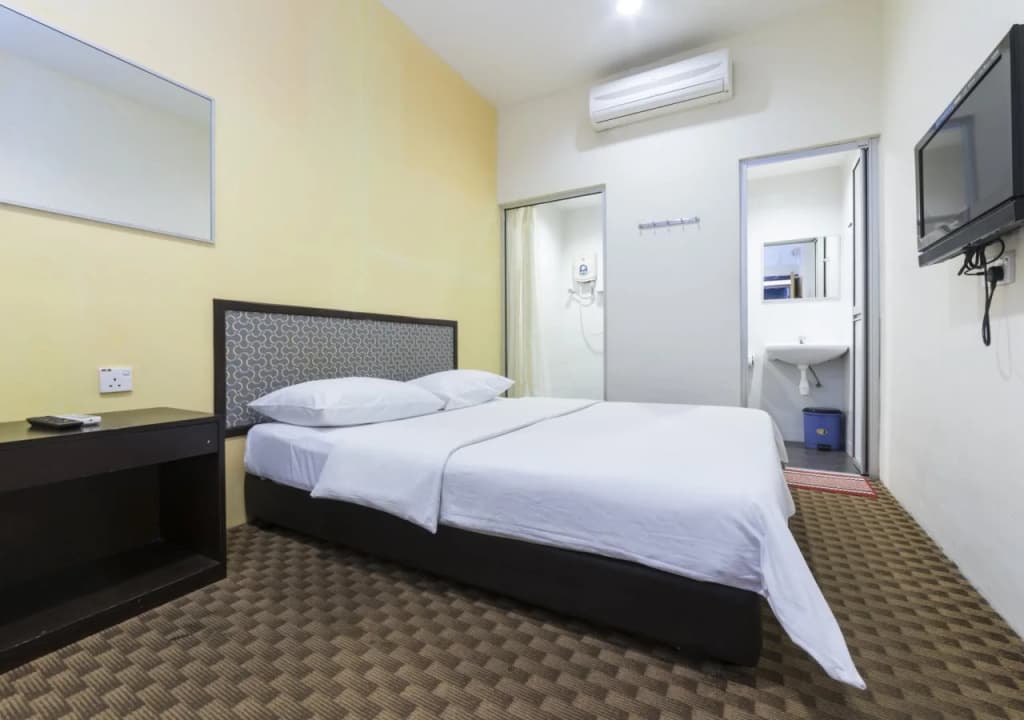 Raintree Hotel - photo 5