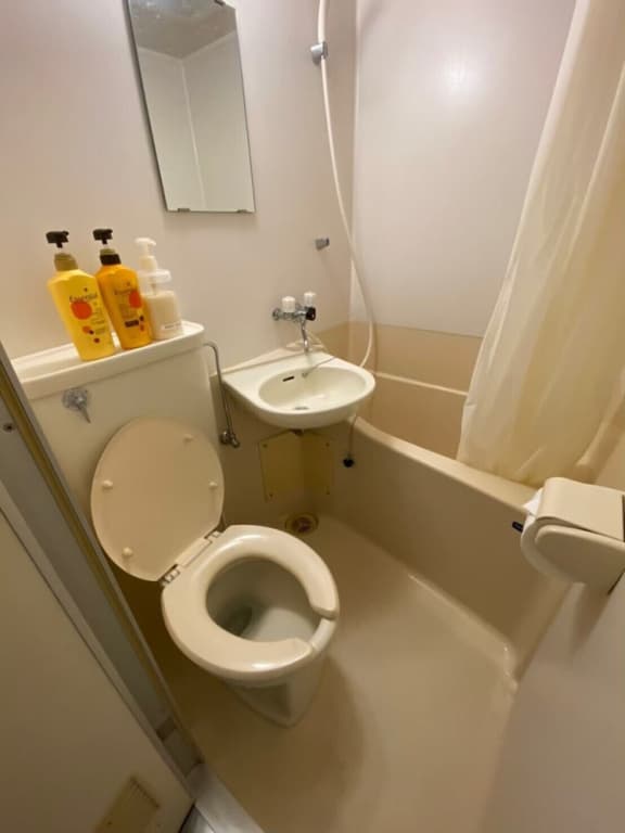 shibuya station 5min room - photo 12