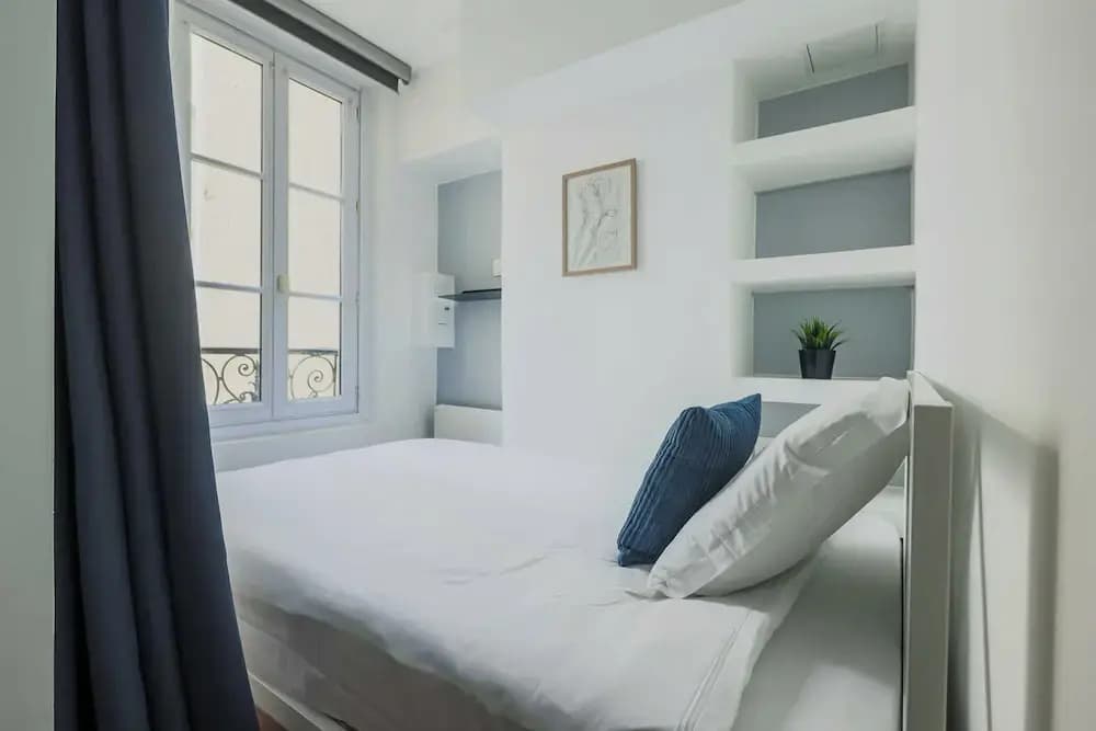 Charming Apartment-1br-3p-ternes - photo 1