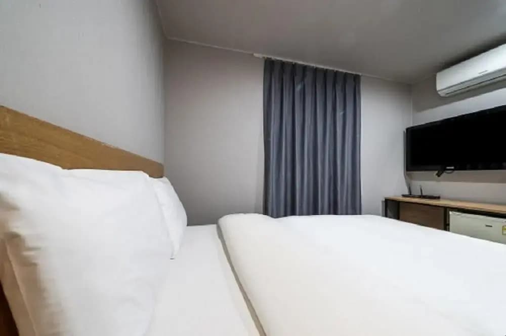 Hotel remi - photo 11