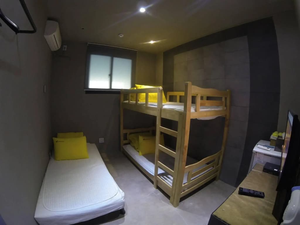 24 Guesthouse Garosu-gil (Gangnam) - photo 7