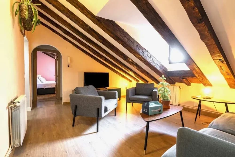 Rustic Mansard ANTON MARTIN - photo 11