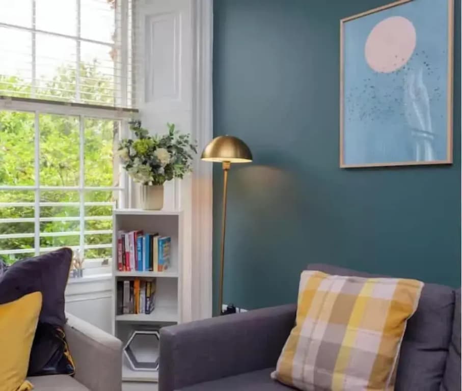 City Centre 2 BED 2 Bath Apartment - photo 5