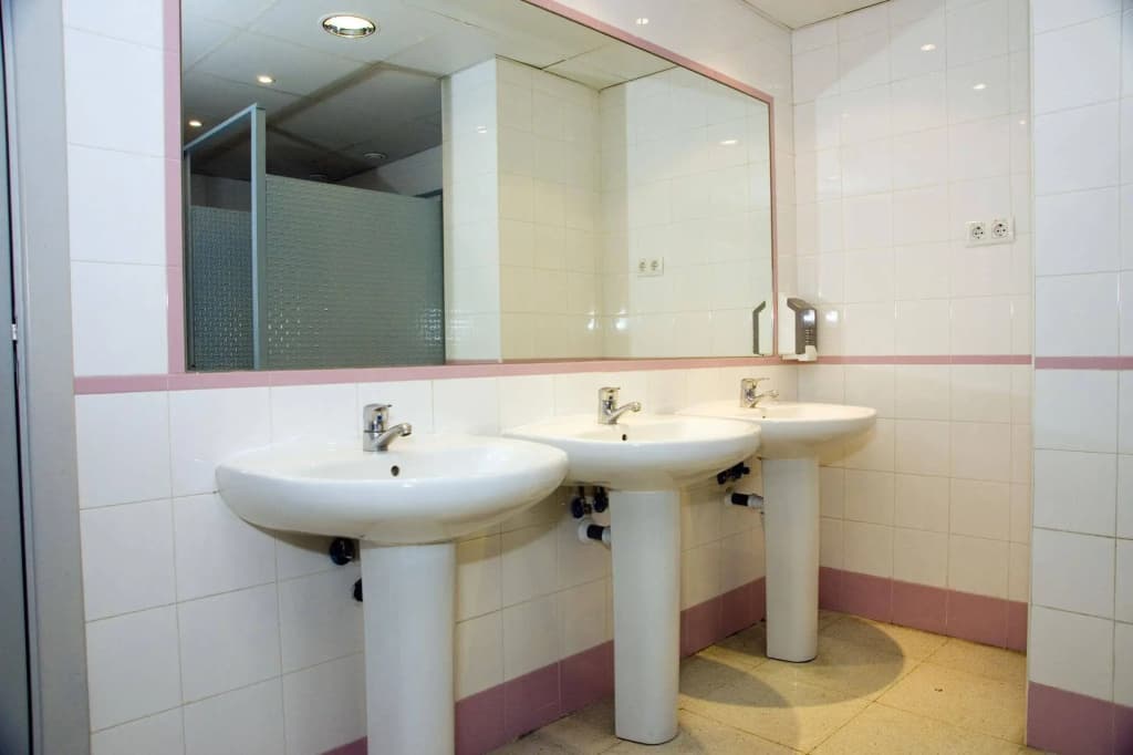 Hostal Welcome - photo 8