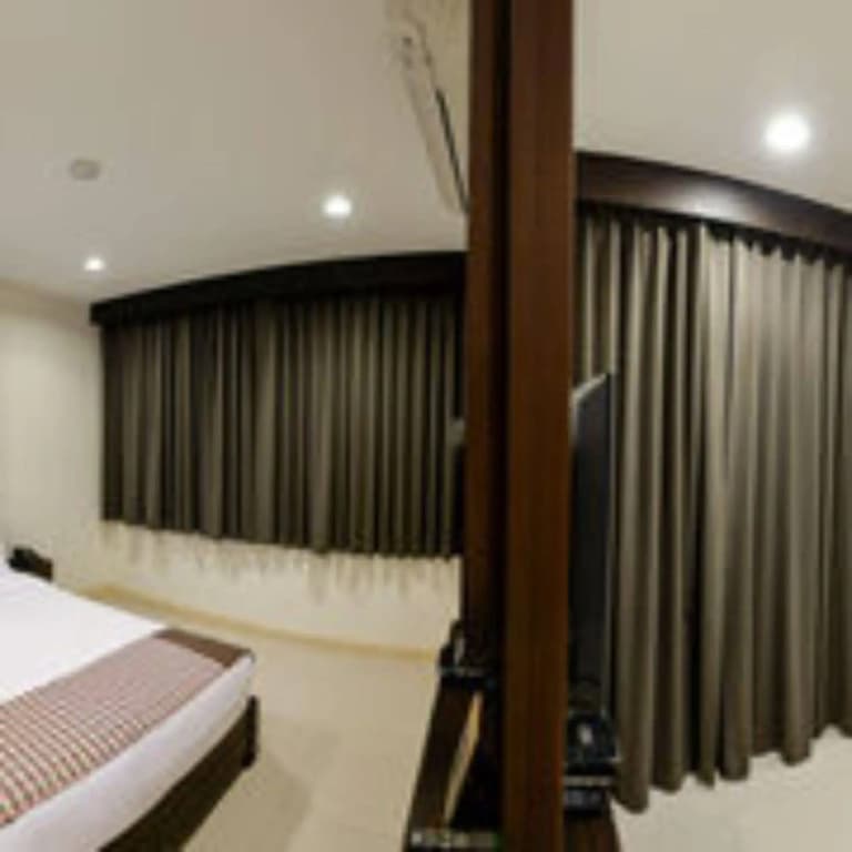 The Pad Silom Serviced Apartment - photo 3