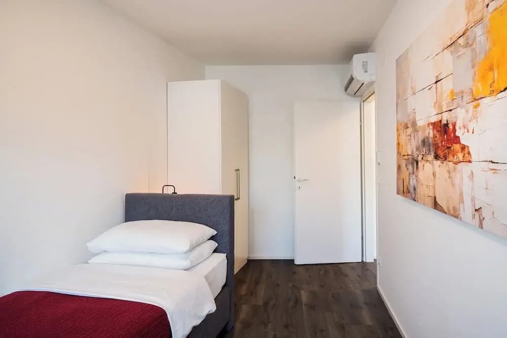 URBAN ISLAND - Riverside Apartments - photo 50