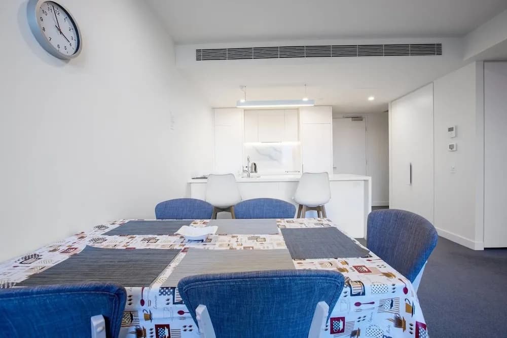 Stunning Comfy 2 Bed With Parking In Melbourne - photo 4