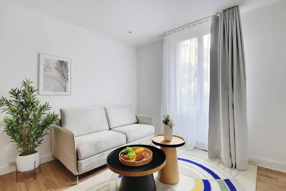 Modern Apartment - 1br/4p - Sacre-coeur - photo 1