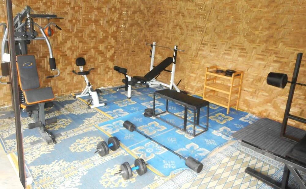 Majestic Hostel - photo 11