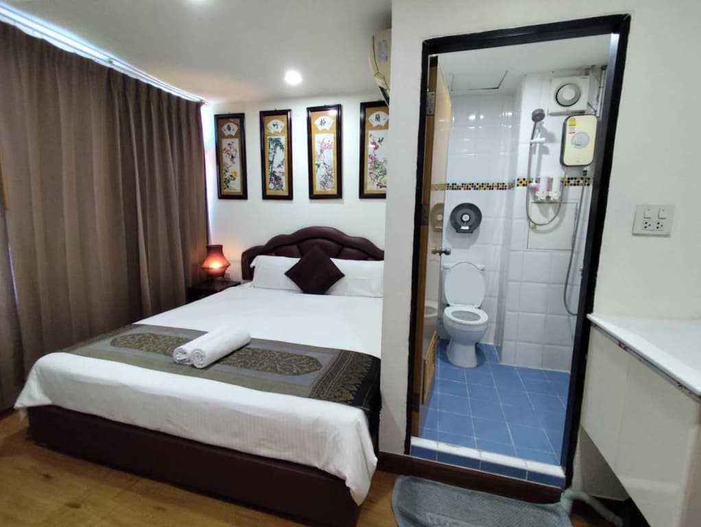 Longzhu Guesthouse - photo 39