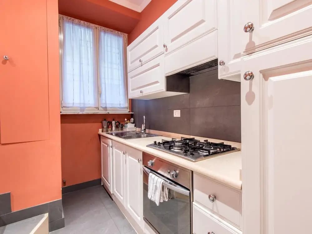 RSH Augustus Luxury Apartment - photo 14