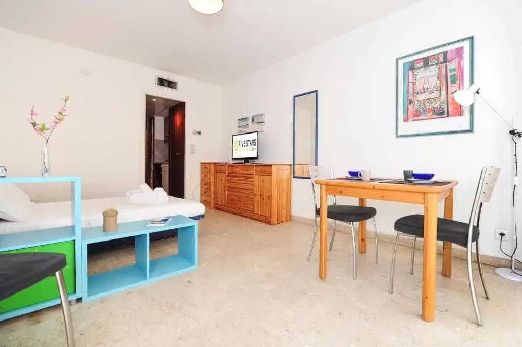 Studio Massenet Five Stars Holiday House - photo 3