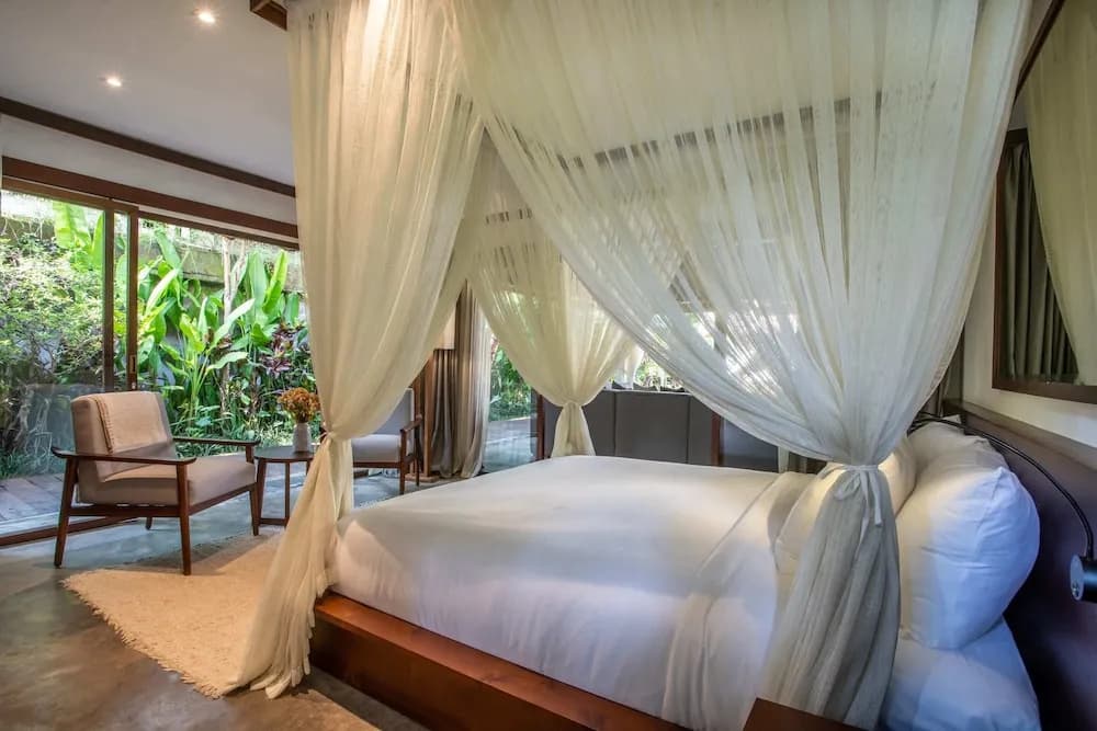 Luxury Jungle Villa, 3 BR, Ubud With Staff - main photo