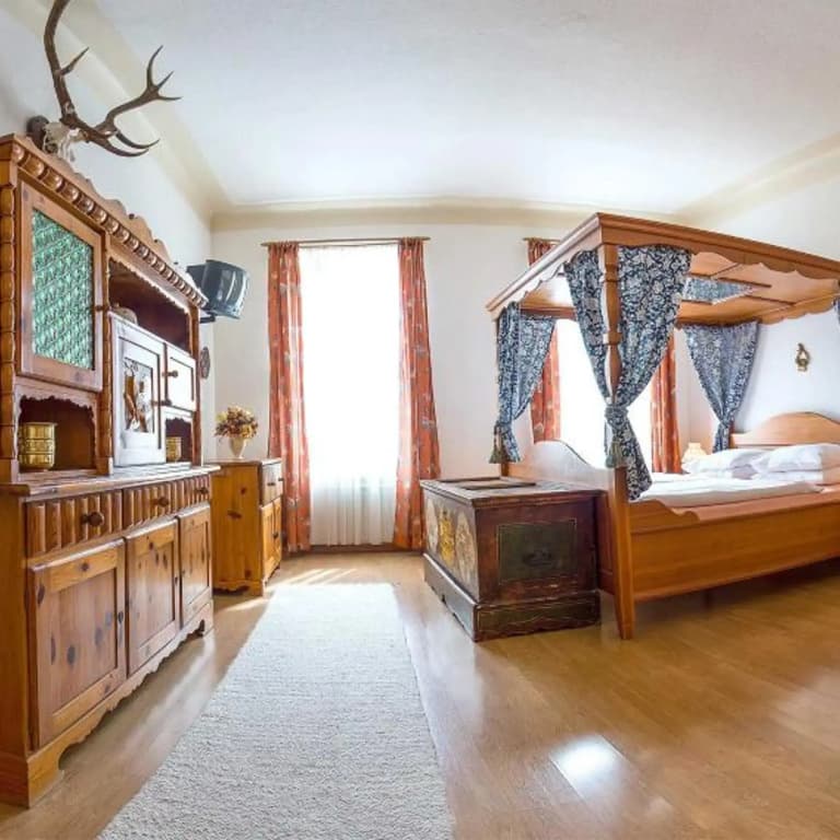 Hotel Urania - photo 35