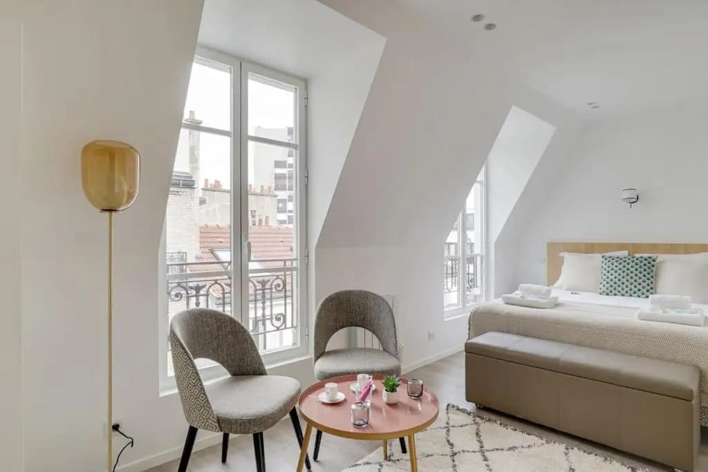 162 Suite Benjamin Luxury 1 BDR APT New Paris - photo 5