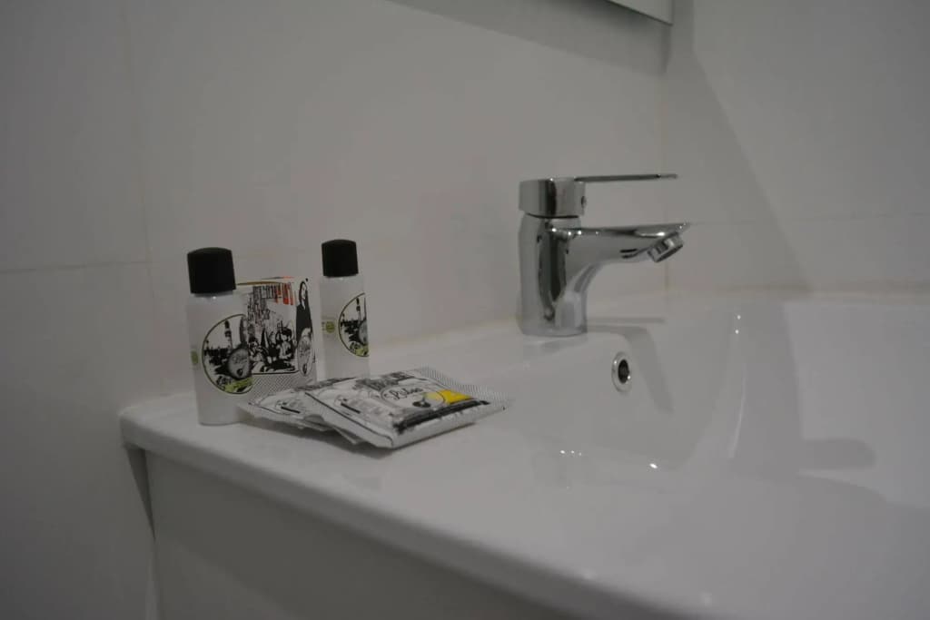 Castle Inn Lisbon Apartments - photo 9