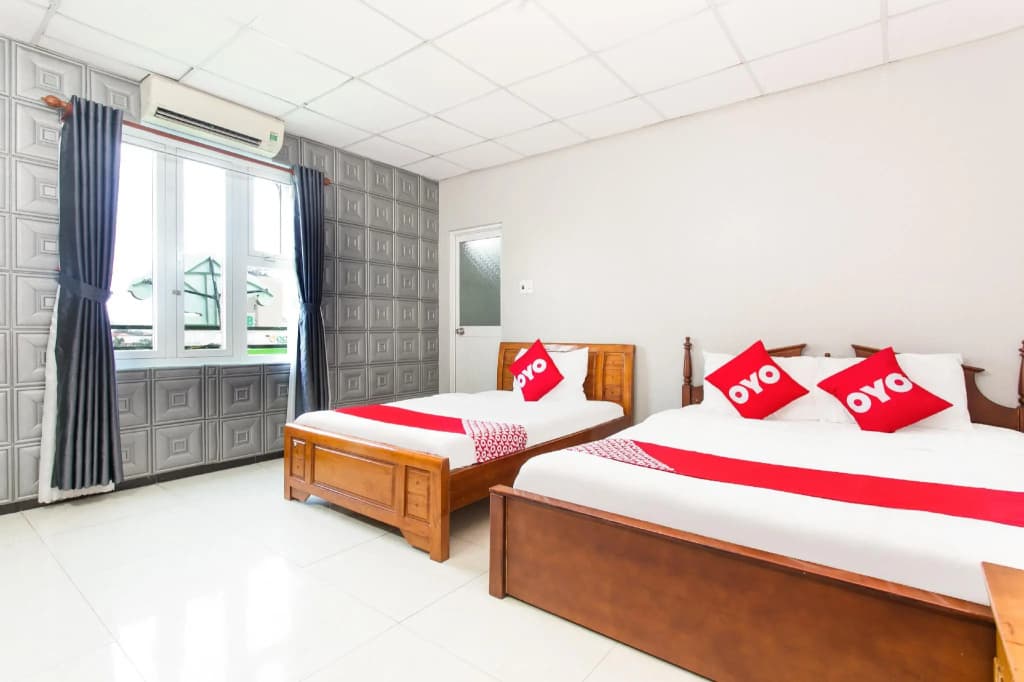 Honey Hotel - photo 3