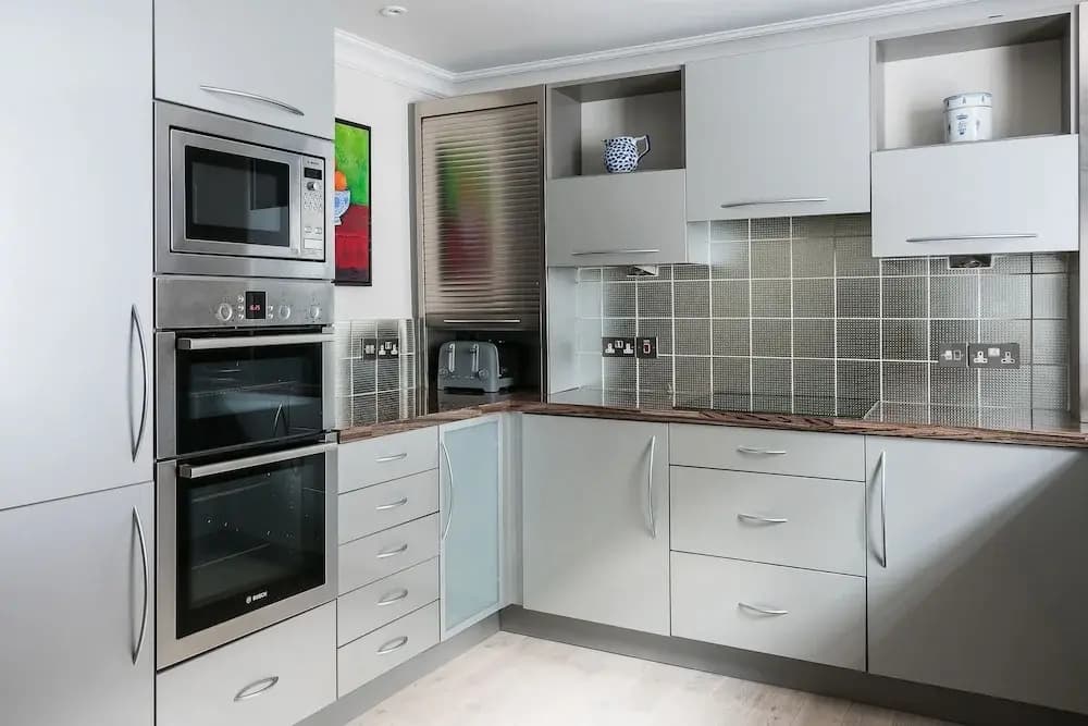 Ultra luxurious London home for 5-7 - photo 17