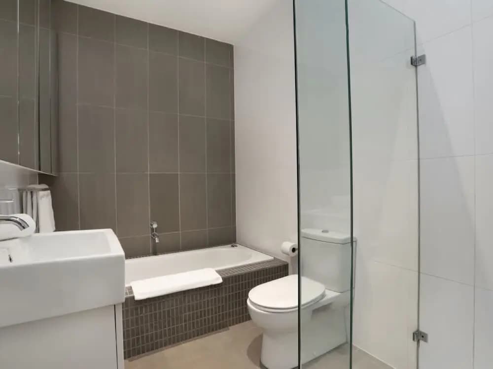 Kew Luxurious Townhouse - photo 8